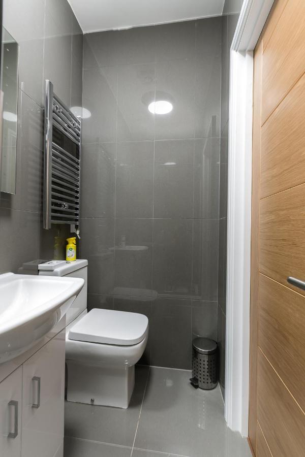 Kvm - City Apartment 9 - Contractors - Town Centre By Kvm Stays Peterborough Buitenkant foto